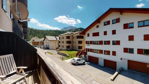 Apartment with Mountain View image 10