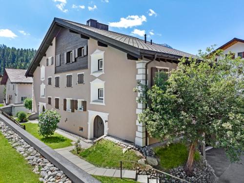 Apartment with Mountain View image 5