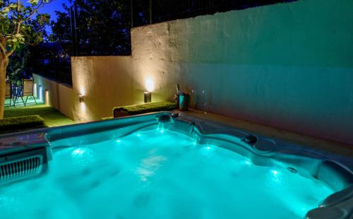 Beach Holiday home with private jacuzzi & parking in 歐克魯格 勾基