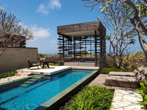 One-Bedroom Panoramic Pool Villa