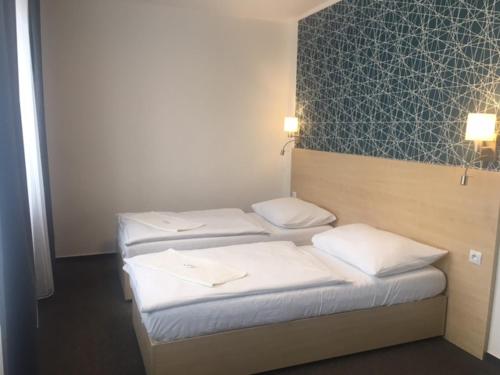 Hotel Trim - image 5