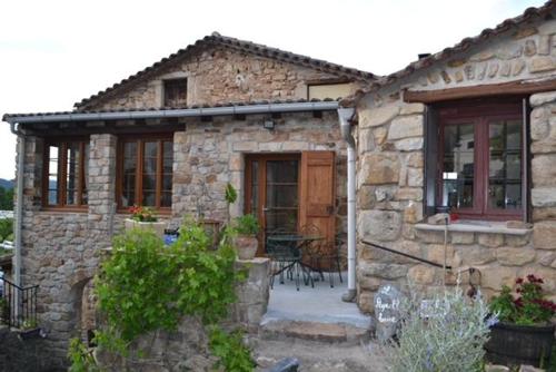 Deux chambres d hôtes attenantes avec salon salle à manger privatif en Cévennes Gardoises chambre d'hôte Saint-Jean-du-Gard