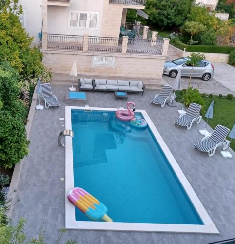 Villa 4US with pool - Podstrana