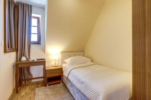 Deluxe Single Room