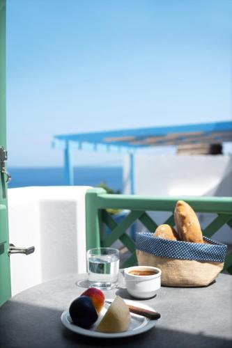 ทัศนียภาพ, Aelia Apartments & Suites in แอสตี้พาไลอา