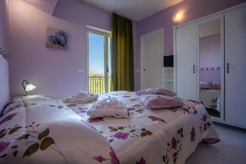 Villa Brunella Room Type - Deluxe Double Room with Balcony and Sea View