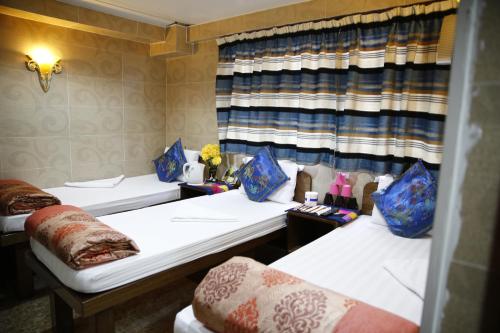 Triple Room image 1