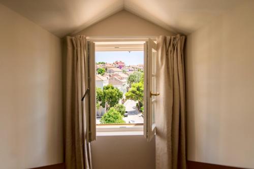 Hotel Supetar - image 9