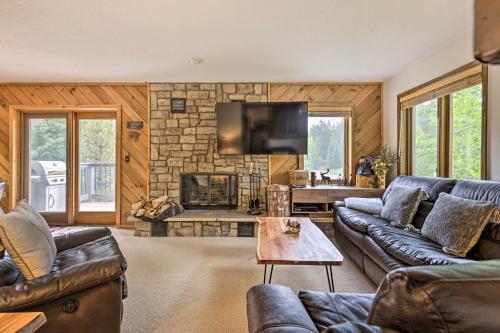Cozy Breckenridge Townhome Walk to Ski Lift! in Breckenridge, USA