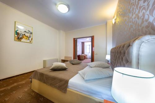 Hotel Amphitryon Room Type - One-Bedroom Suite
