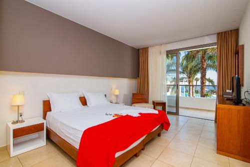 Royal Heights Resort - image 10