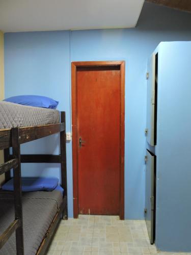 1 twin bed