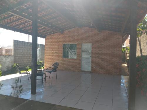 Ieeja, Sua casa no litoral in Camoci