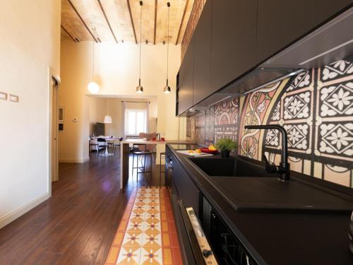 The Best Rent - Elegant two-bedroom apartment close to Saint Peter's Basilica, Рим (фото 3)