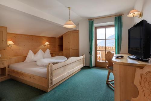 1 queen bed