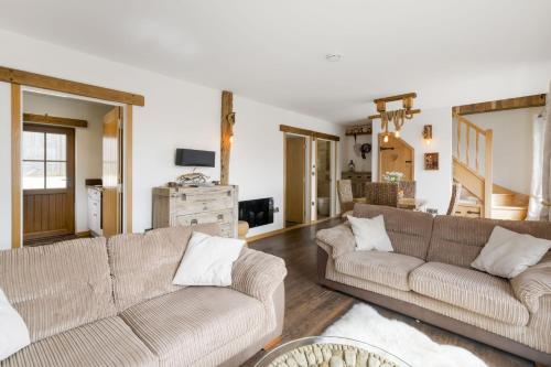Kitty Cottage at Bumbledown - image 10