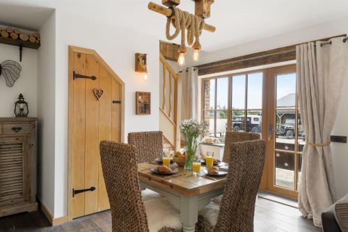 Kitty Cottage at Bumbledown - image 12