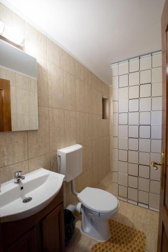 Denisa's Lodge - image 3