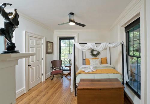 Red Hill Bed and Breakfast in Lovingston, USA