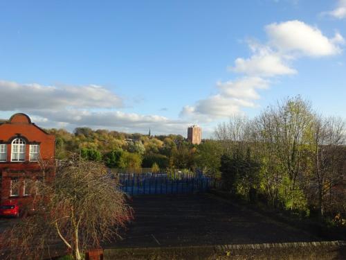 Cảnh quan, Wigan Central I 1 & 2 Bed Executive Apartments I Family Rooms I Private Balcony I Free Parking in Wigan