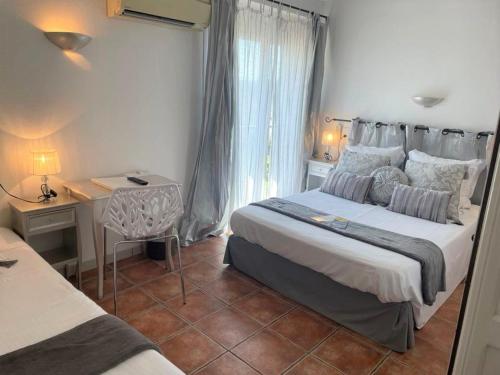 Triple Room image 5