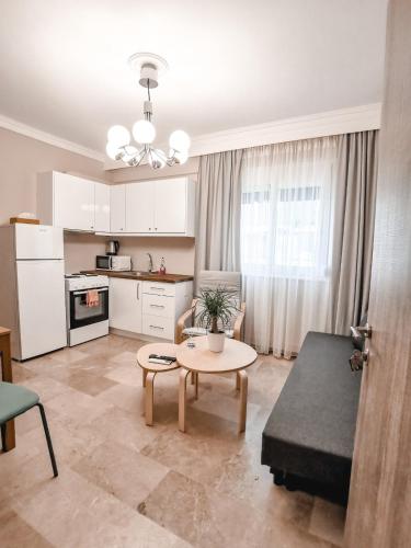 TIP TOP apartment, Calcide