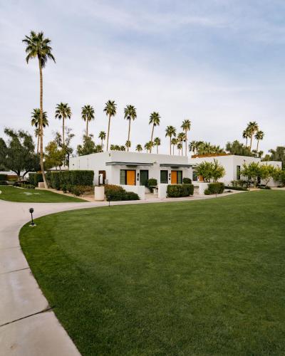 376905228 Andaz Scottsdale Resort & Bungalows