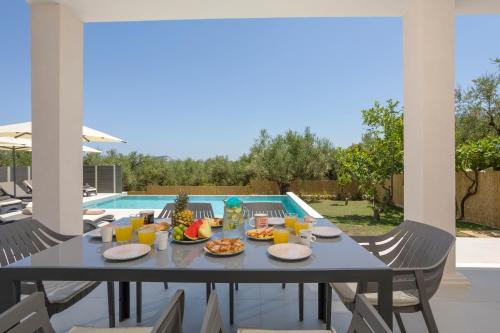 Villa Olivea in Kalpaki