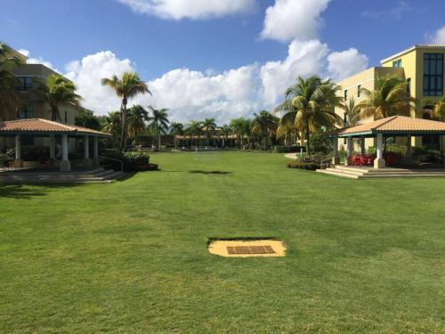 AQUATIKA BEACH APT 1ST FL in Loiza