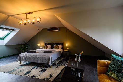 Porins Hotel - image 10