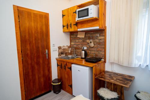 Double Room image 4
