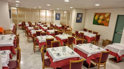 Hotel Regina - image 2