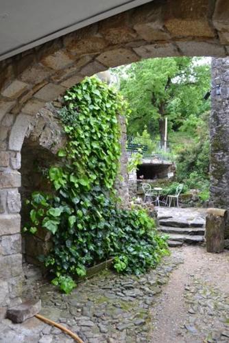 Deux chambres d hôtes attenantes avec salon salle à manger privatif en Cévennes Gardoises