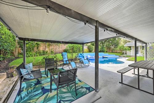 Spacious Brandon Home with Private Outdoor Pool in Brandon, USA