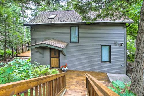 Lakefront Plymouth Cottage with Private Hot Tub