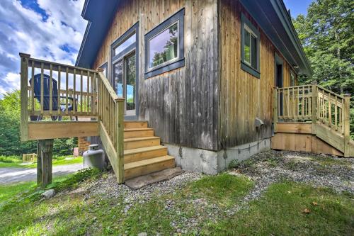 Airy and Bright Hideaway Near Smugglers Notch!