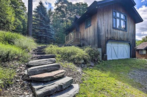 Airy and Bright Hideaway Near Smugglers Notch!