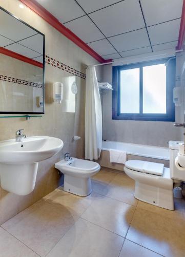 Hotel Montalvo Playa - image 6