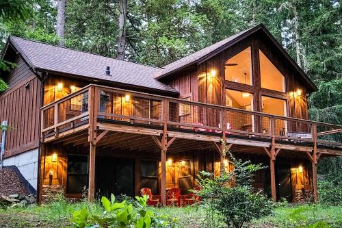 B&B Johnson Landing - The Classy Cabin - Bed and Breakfast Johnson Landing