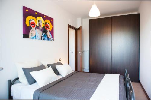 Housing32 Apartments Room Type - One-Bedroom Apartment