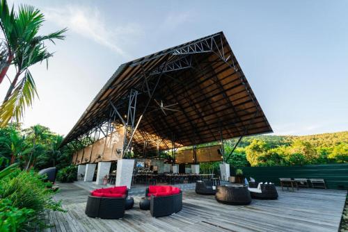 balkon/taras, The Firefly Resort in Semporna Lotnisko