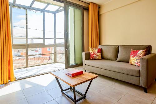 One-Bedroom Apartment image 2