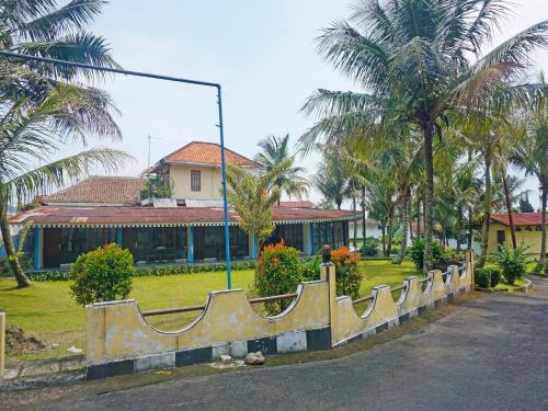 Super OYO 91244 Hotel Lembah Nyiur