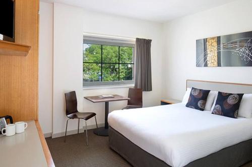435/247 gouger st. ex hotel room in the city - Keswick Terminal