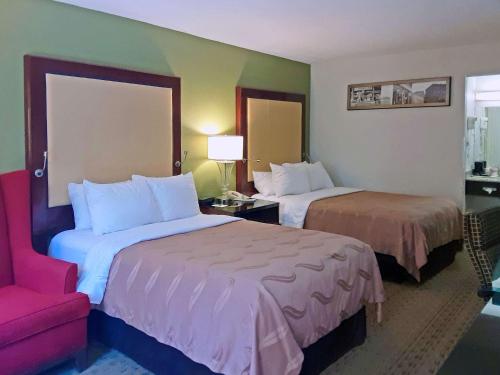 Quality Inn Morganton - image 13