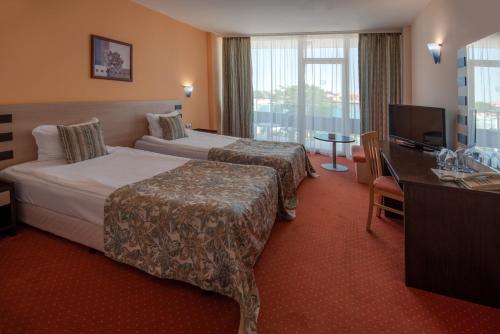 Selena Hotel - image 12