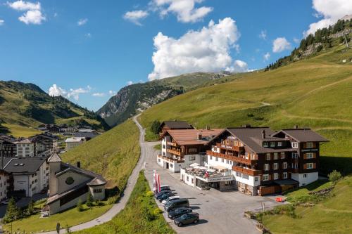 Hotel Enzian - Zürs