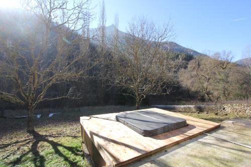 Maison au bord de l'eau avec Jacuzzi