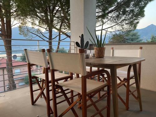  MY HUMBLE HOUSE - elegante appartamento con patio in Oggiono