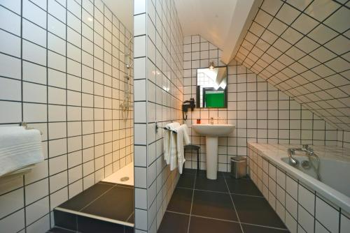 Logis - Hotel et Restaurant La Mire, Vierzon (foto 8)